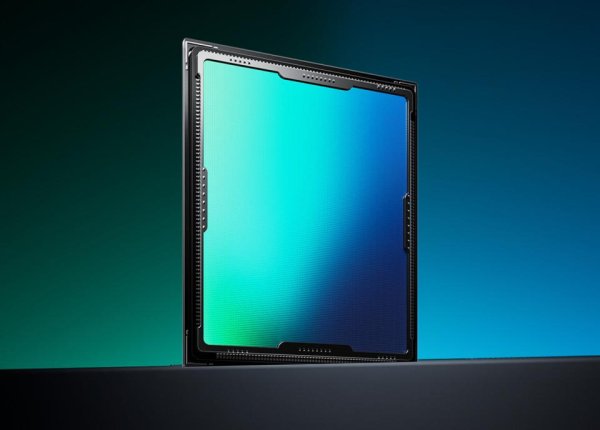 翼牛网 小米16 Ultra再次被确认：轻薄设计+影像革新，争取12月底！